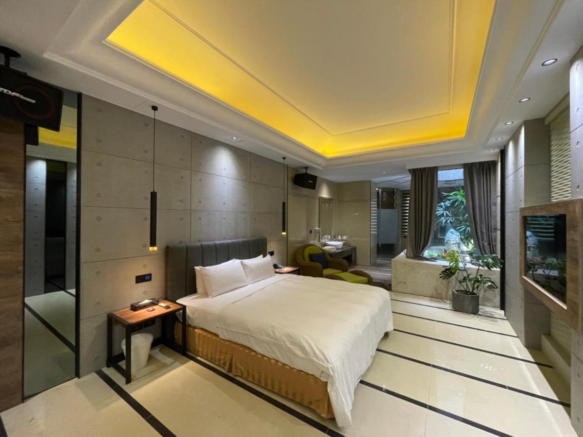 Minimalist Fashion Motel เถาหยวน ภายนอก รูปภาพ