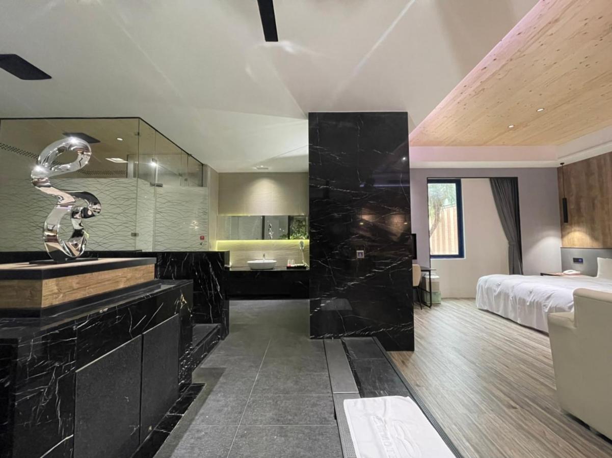Minimalist Fashion Motel เถาหยวน ภายนอก รูปภาพ